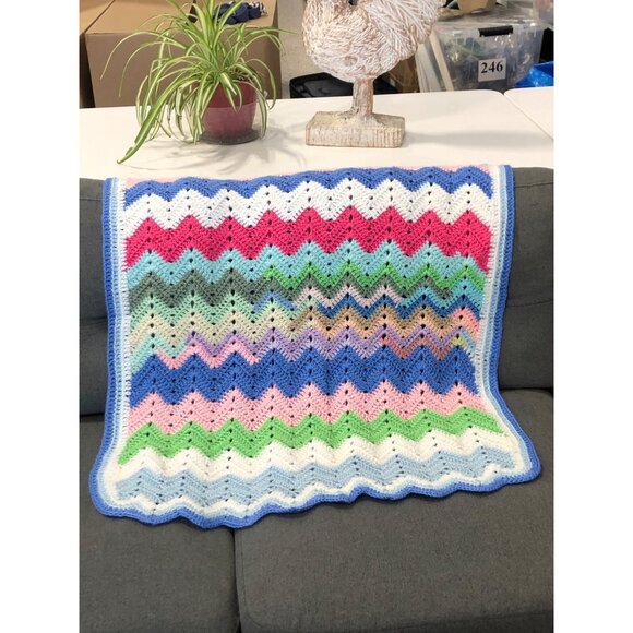 Handmade Multicolor Chevron Crochet Blanket Baby Sofa Throw Lap - Picture 4 of 5